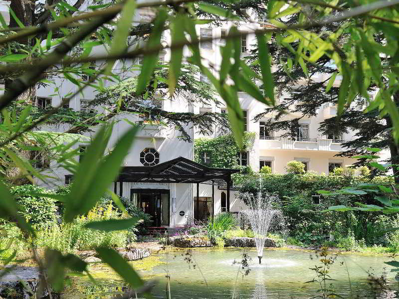 Le Grand Hotel - Domaine De Divonne Exterior photo